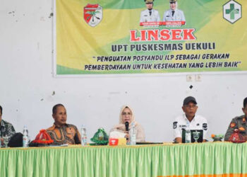 Wakil Bupati Hj. Surya, S.Sos., M.Si., hadiri Lokakarya Mini Linsek yang digelar UPT Puskesmas Uekuli, Kamis (15/1/2026).