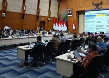 Rapat konsultasi Komite III DPD RI dengan Kemendikdasmen RI ) untuk menyinkronkan. Jakarta, Selasa (27/1/2026).