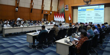Rapat konsultasi Komite III DPD RI dengan Kemendikdasmen RI ) untuk menyinkronkan. Jakarta, Selasa (27/1/2026).