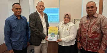 Audiensi Anggota Komisi VIII DPR RI Fraksi PDI Perjuangan, Matindas J. Rumambi, S.Sos., Wabub Hj. Surya, S.Sos., M.Si., Ketua Komisi I DPRD Tojo Una-Una Zainal Muluk Lapangandong, S.H., Kadinsos Touna, Darmawan Suaib di Gedung DPR RI, Senayan, Jakarta, Rabu (28/1/2026).