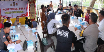 Polres Touna gelar konferensi pers yang dirangkaikan Bukber dengan Awak Media. Rabu (25/2/2026)