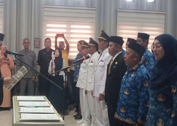 Bupati Tojo Una-Una, Ilham Lawidu, S.H., melantik satu pejabat pimpinan tinggi pratama, 17 pejabat administrator, 12 pejabat pengawas, serta tujuh kepala puskesmas. Senin, 9 Maret 2026