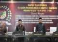 Hj. Surya, S.Sos., M.Si., menghadiri Rapat Paripurna DPRD Kabupaten Tojo Una-Una yang membahas dua rancangan peraturan daerah (Ranperda) strategis di ruang sidang utama DPRD Kabupaten Tojo Una-Una, Rabu, 20 Mei 2026.